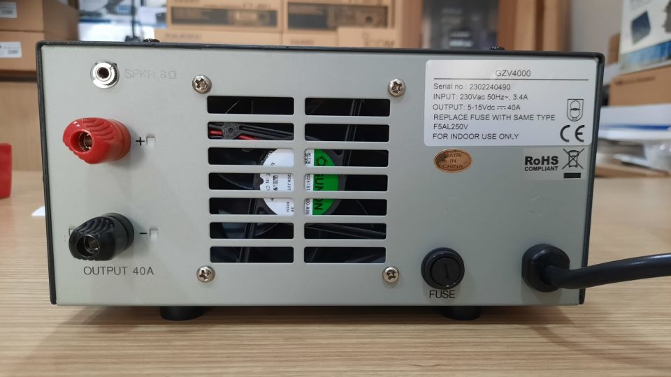 Diamond GZV-4000 13.8V 40A Güç Kaynağı