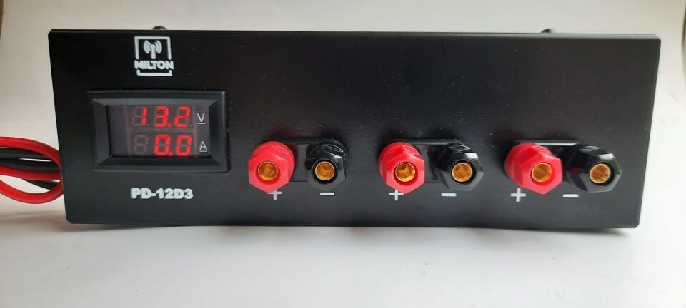 MILTON PD-12D3  Dijital Göstergeli Güç Dağıtım Paneli